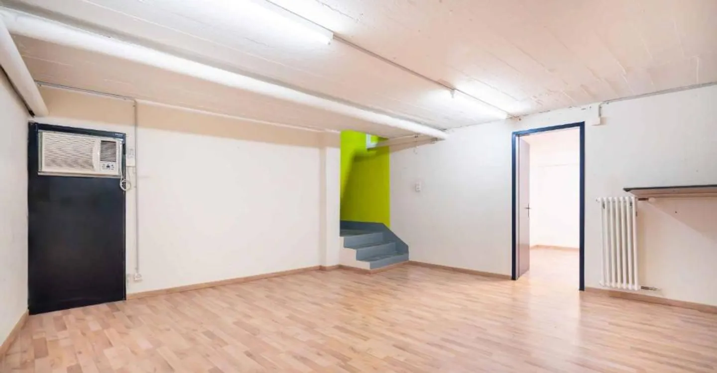 Espace Commercial au Centre-Ville - Photo 5 sur 8
