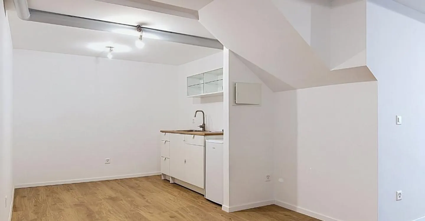 Spazio commerciale di 60m² nel cuore di un quartiere storico di Friburgo! - Foto 6 di 7