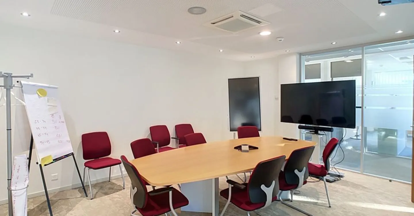 GLAND - Surface de bureaux moderne de 365 m2 - Foto 2 von 9
