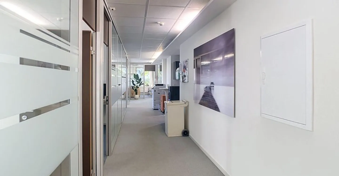 GLAND - Surface de bureaux moderne de 365 m2 - Foto 6 von 9