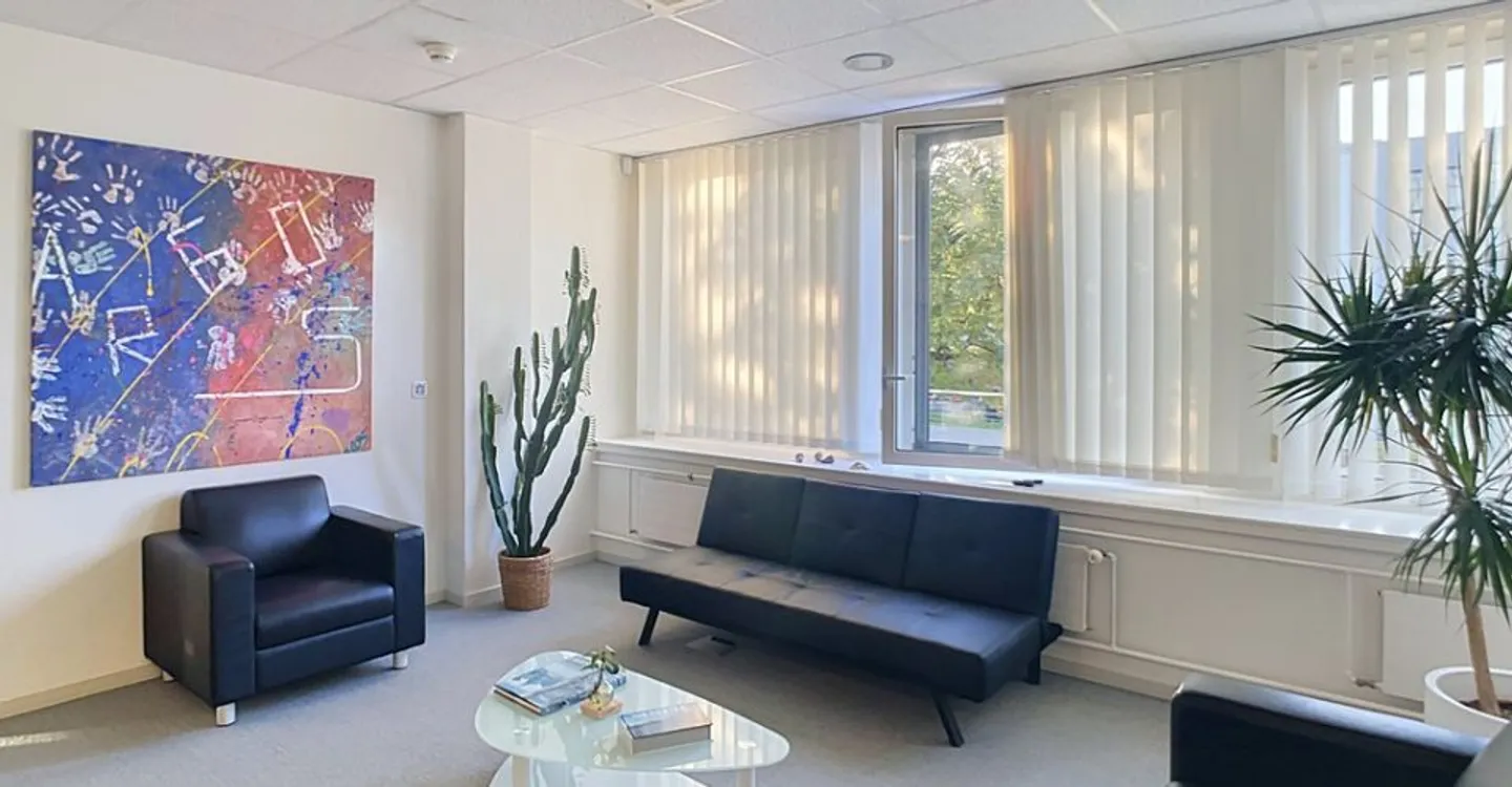 GLAND - Surface de bureaux moderne de 365 m2 - Foto 1 von 9