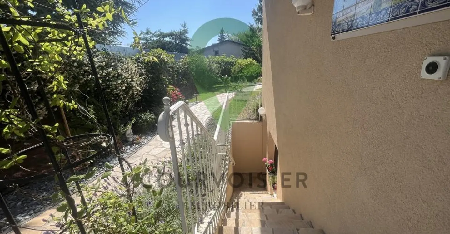 LOCALE MULTI-USO VICINO ALLA STAZIONE E ALLE SCUOLE - Foto 7 di 11
