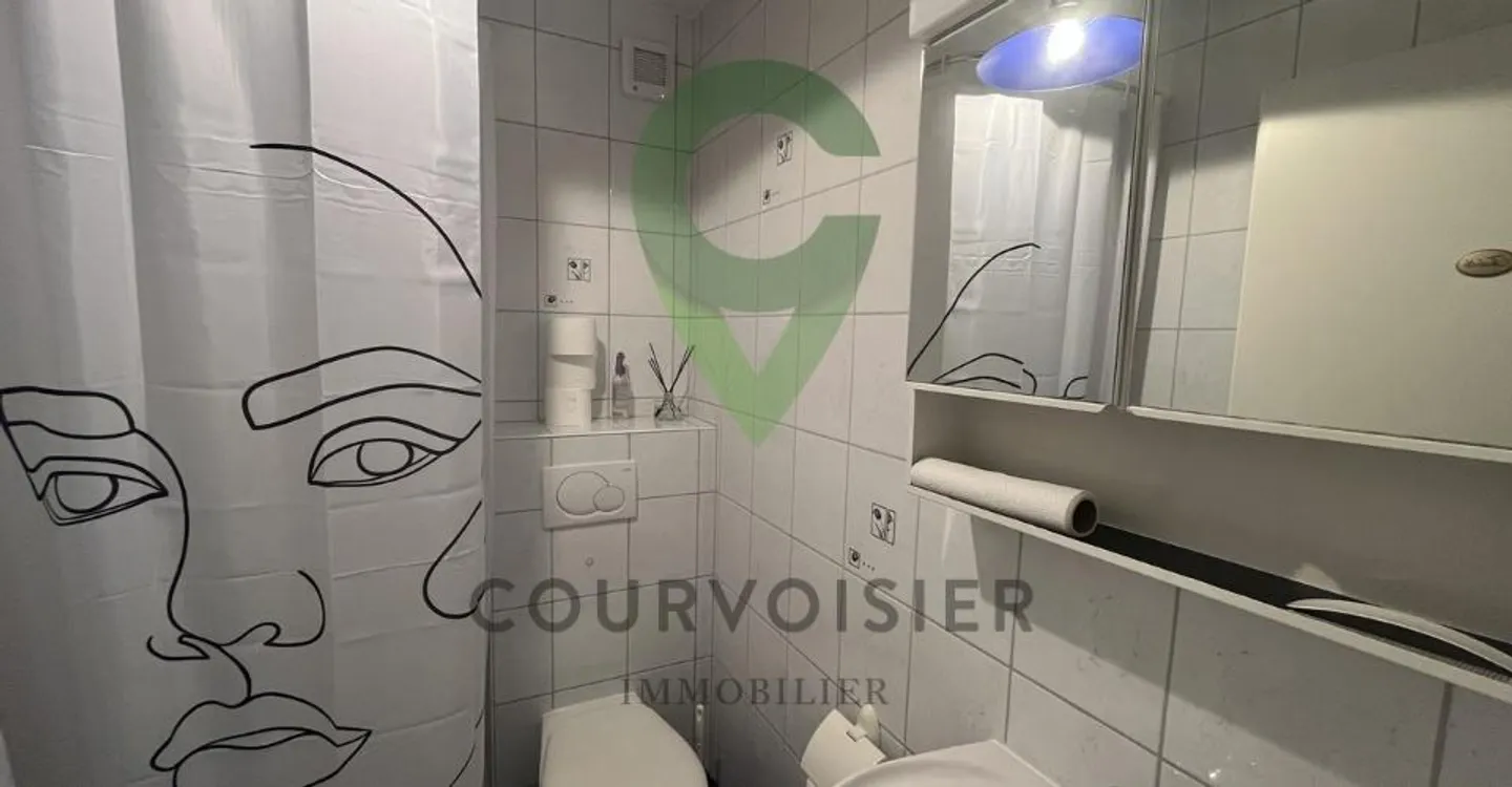 LOCALE MULTI-USO VICINO ALLA STAZIONE E ALLE SCUOLE - Foto 6 di 11