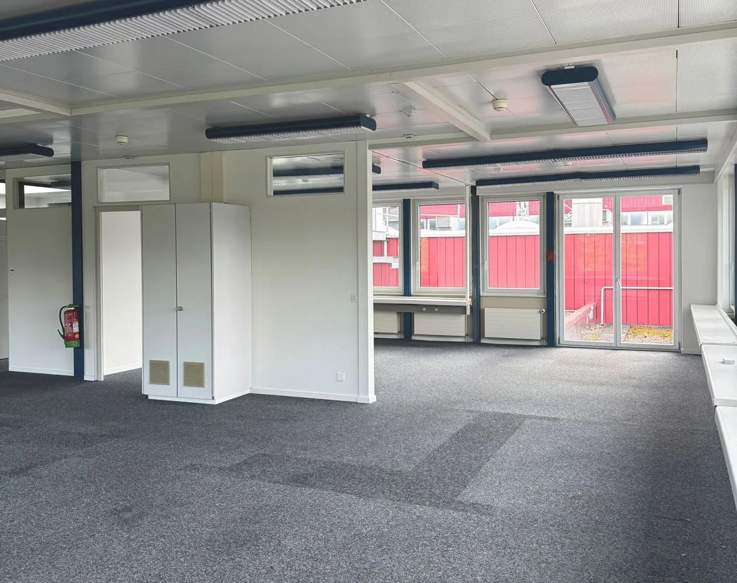 Preiswerte Bürofläche mit 318 m² - ideal für KMU oder Kombination mit Lager - Foto 5 von 13