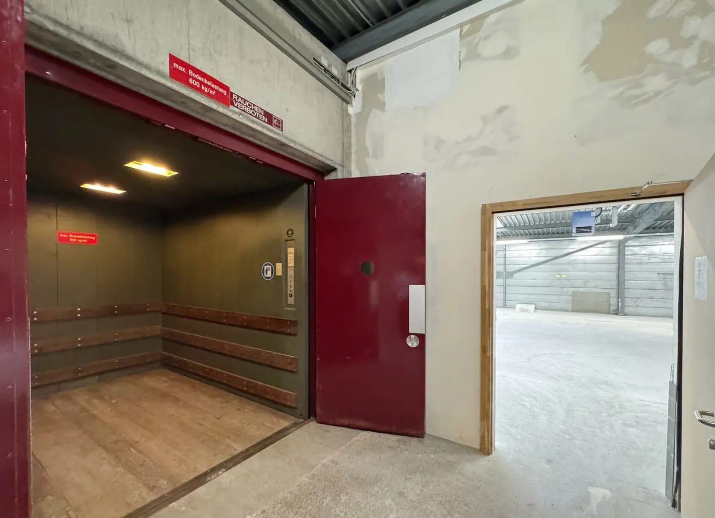 Vielseitige Lagerfläche in Münsingen - Foto 2 von 4