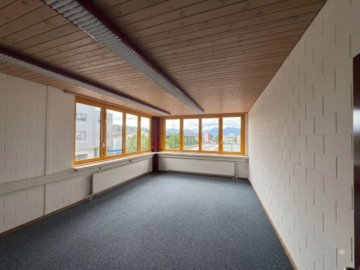 Moderne Bürofläche in Münsingen - Foto 1 von 11
