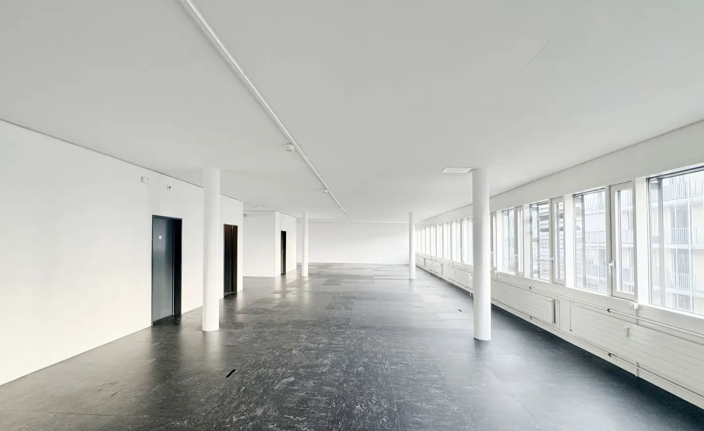 306m² - Offene und helle Bürofläche in Zollikofen - Foto 4 von 13