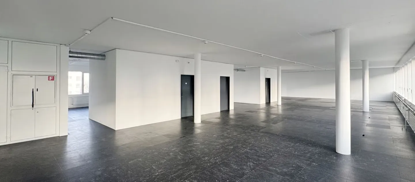 306m² - Offene und helle Bürofläche in Zollikofen - Foto 10 von 13