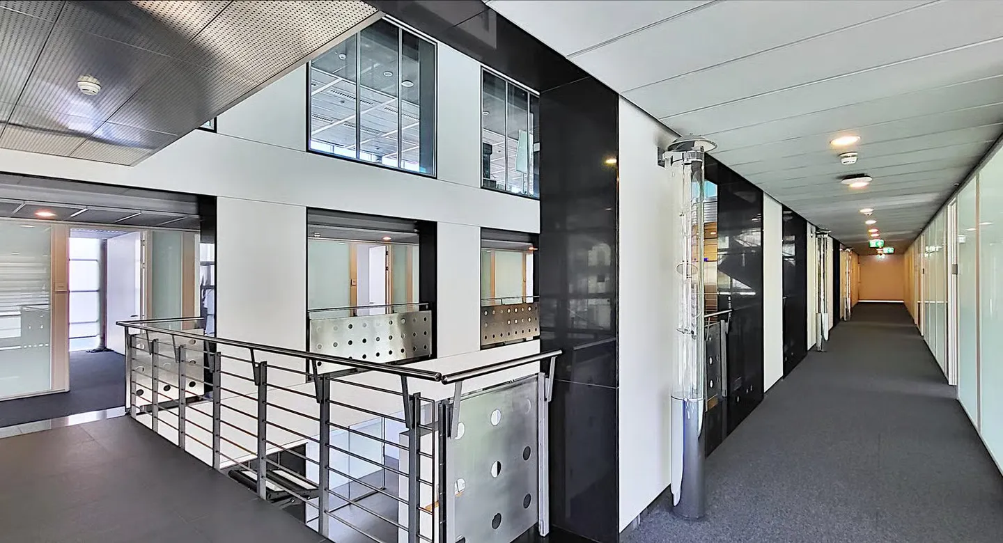 Klimatisierte Büroflächen an sehr guter Lage mit hoher Visibilität! - Foto 7 von 8