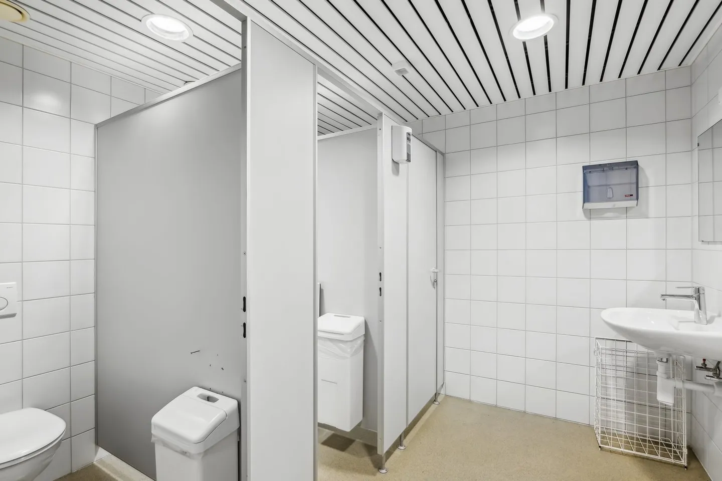 Espace commercial de haute qualité et ventilé à louer à Brugdorf ! - Photo 7 sur 8