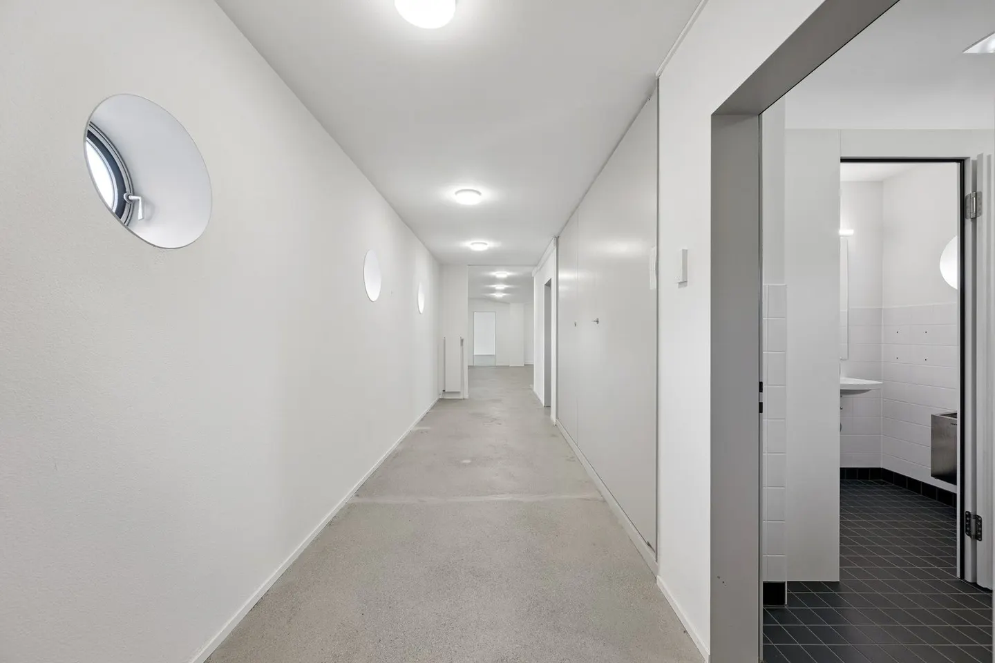 Light. Space. Flexibility. - Photo 2 of 12