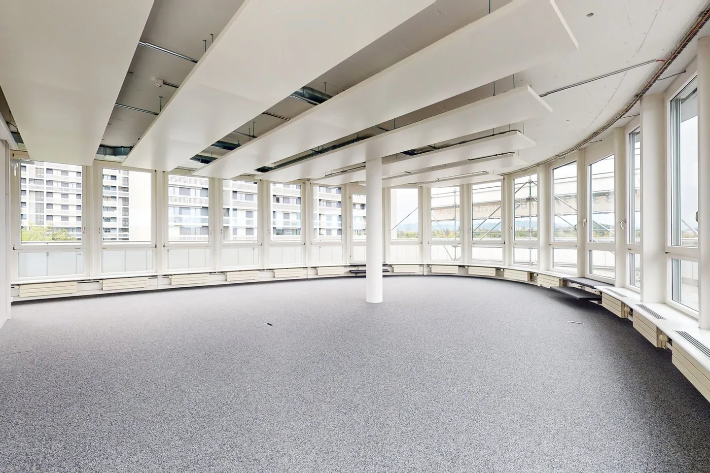 Flexible Office Spaces - Layout According to Needs Possible - Photo 5 of 7