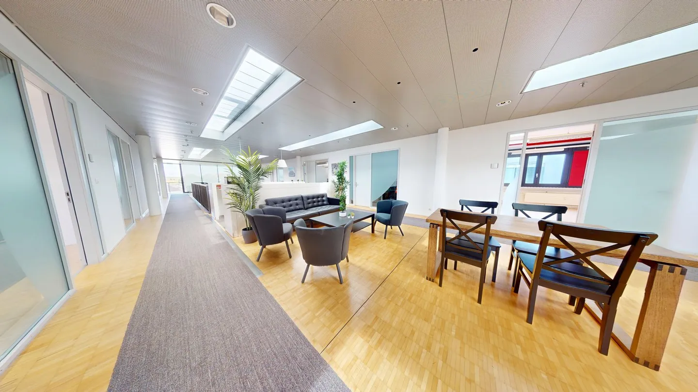 More than just an office: Discover your new favorite workspace from 24m2 to 200m2 - Photo 10 of 13