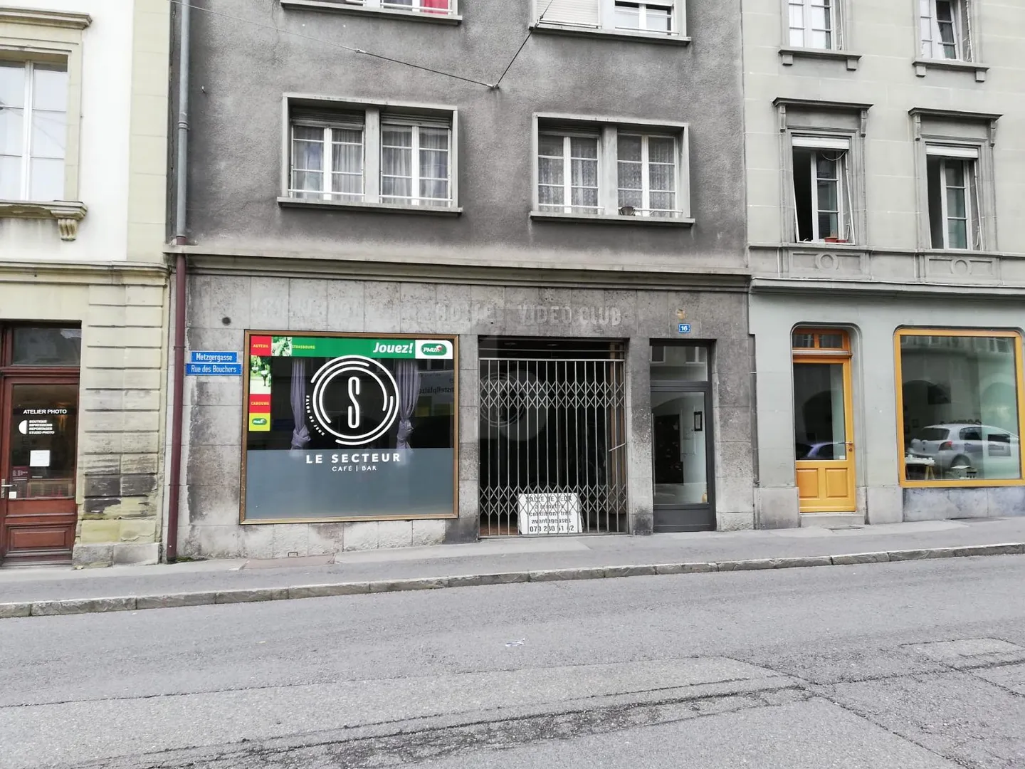 AUSGEZEICHNETER RAUM IN FRIBOURG - Foto 1 von 5
