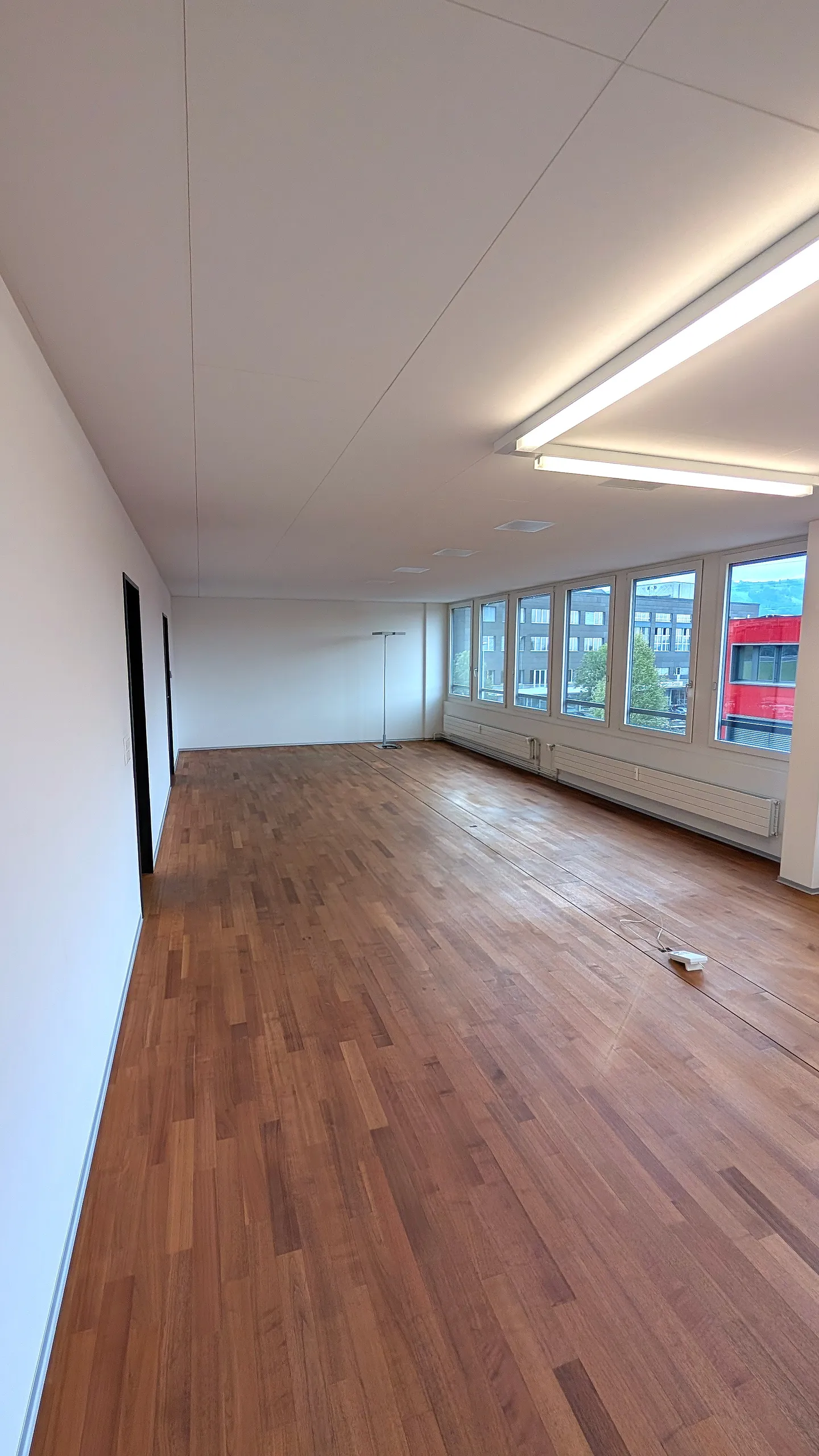 Premium Office Space in Baar - Photo 4 of 7