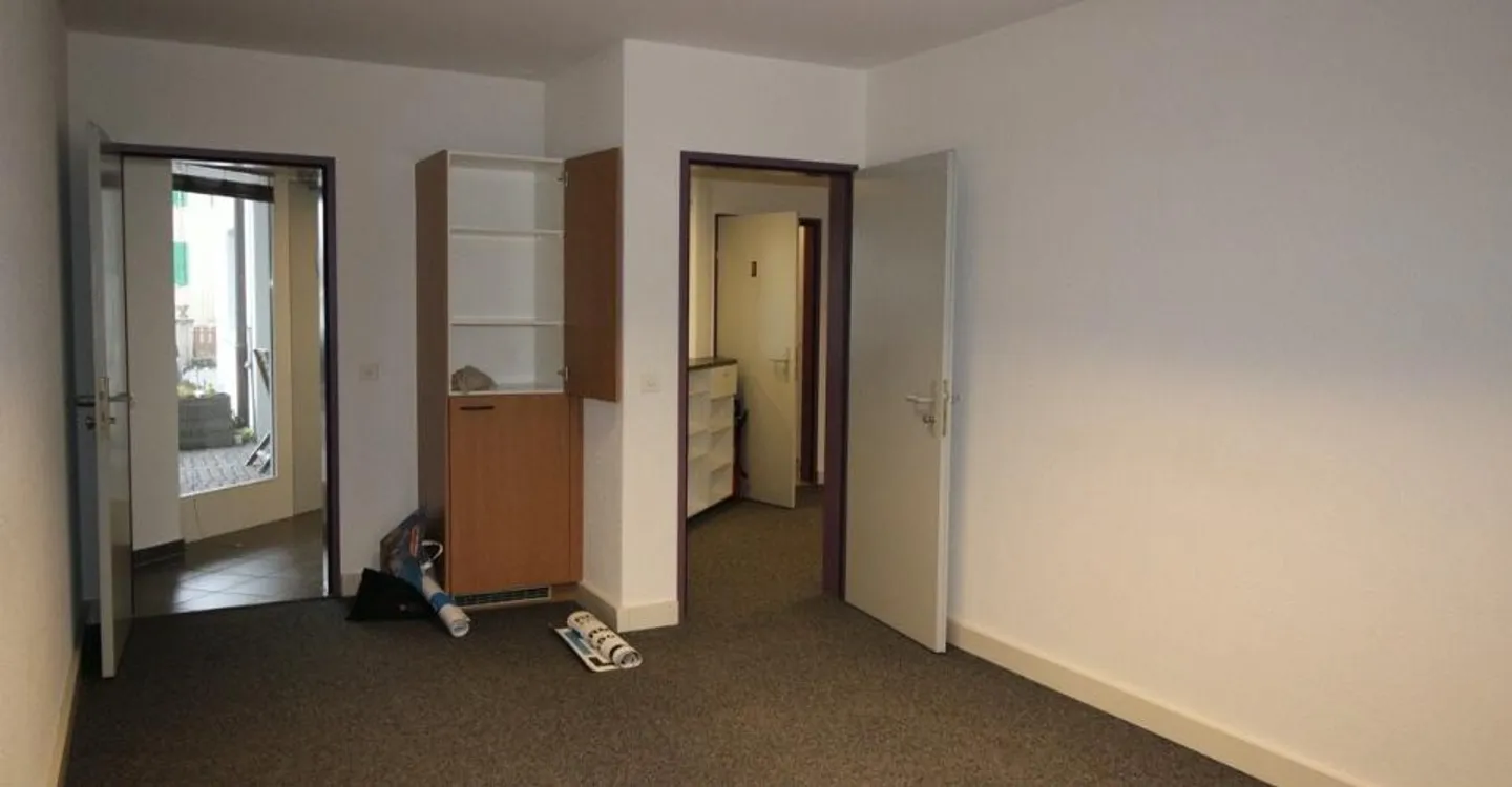 À louer ? Local commercial - bureaux d?environ 80 m² - Photo 10 of 13