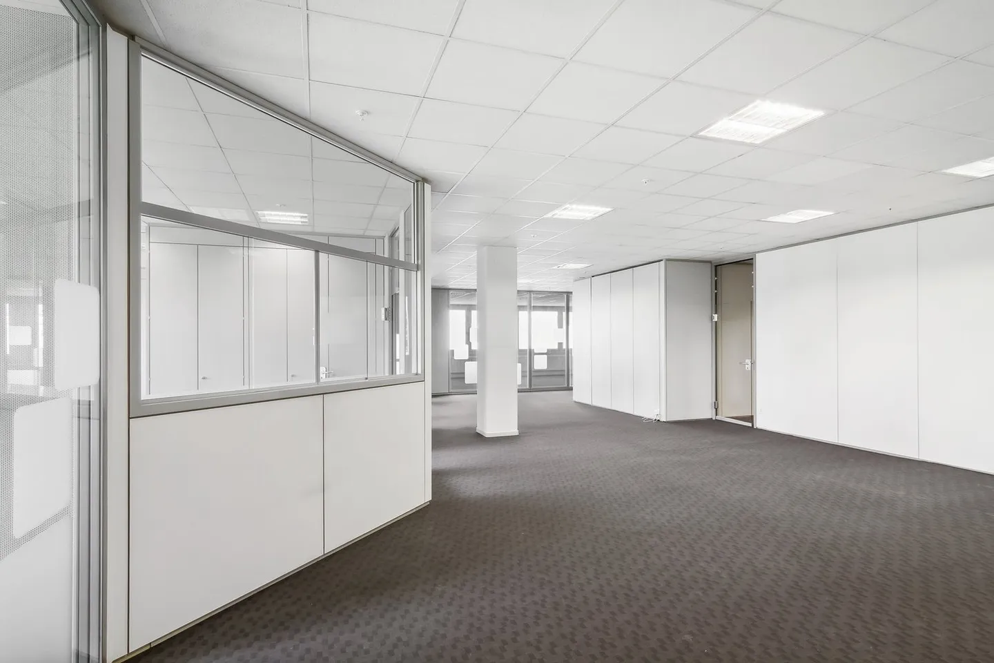 Expanded office space at fair conditions - storage space optionally available - Photo 3 of 11