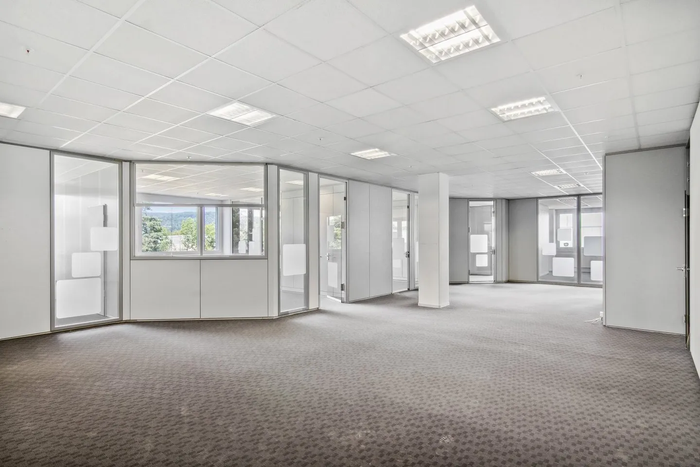 Expanded office space at fair conditions - storage space optionally available - Photo 4 of 11