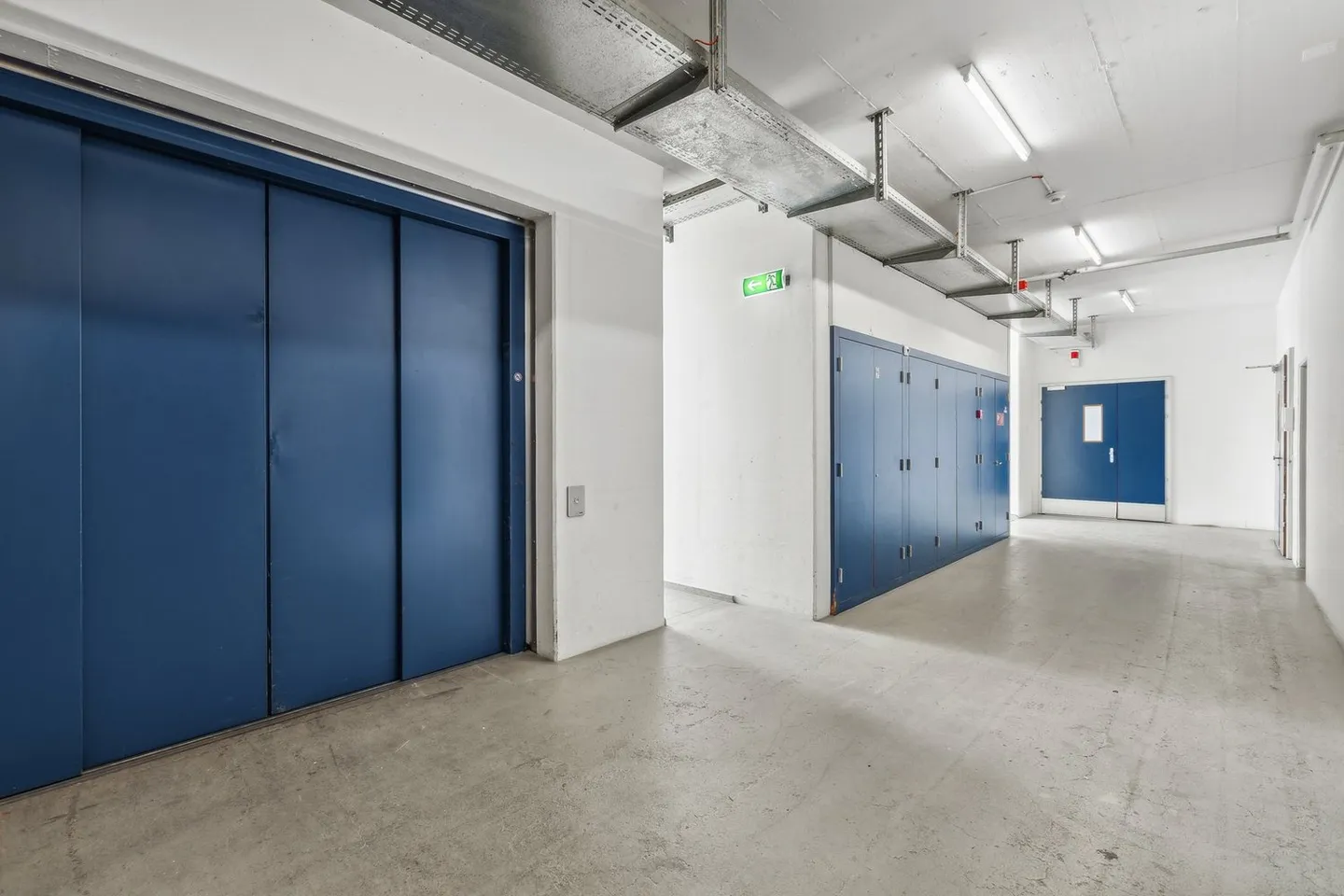 Flexible space solutions from 1,481 m² to 2,500 m² at attractive conditions - Photo 2 of 13