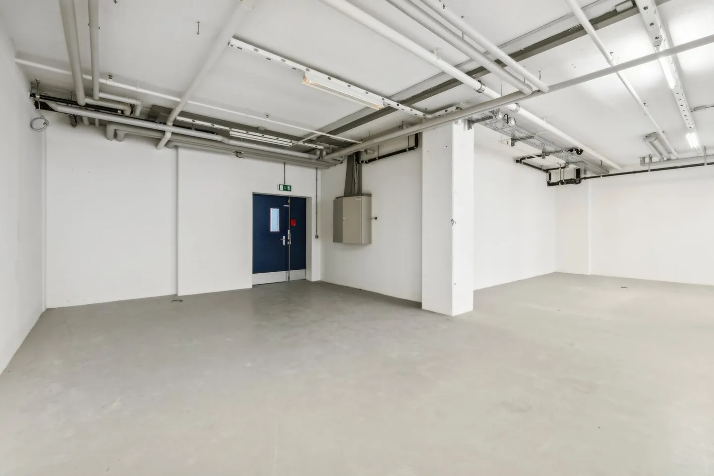 Flexible space solutions from 1,481 m² to 2,500 m² at attractive conditions - Photo 9 of 13
