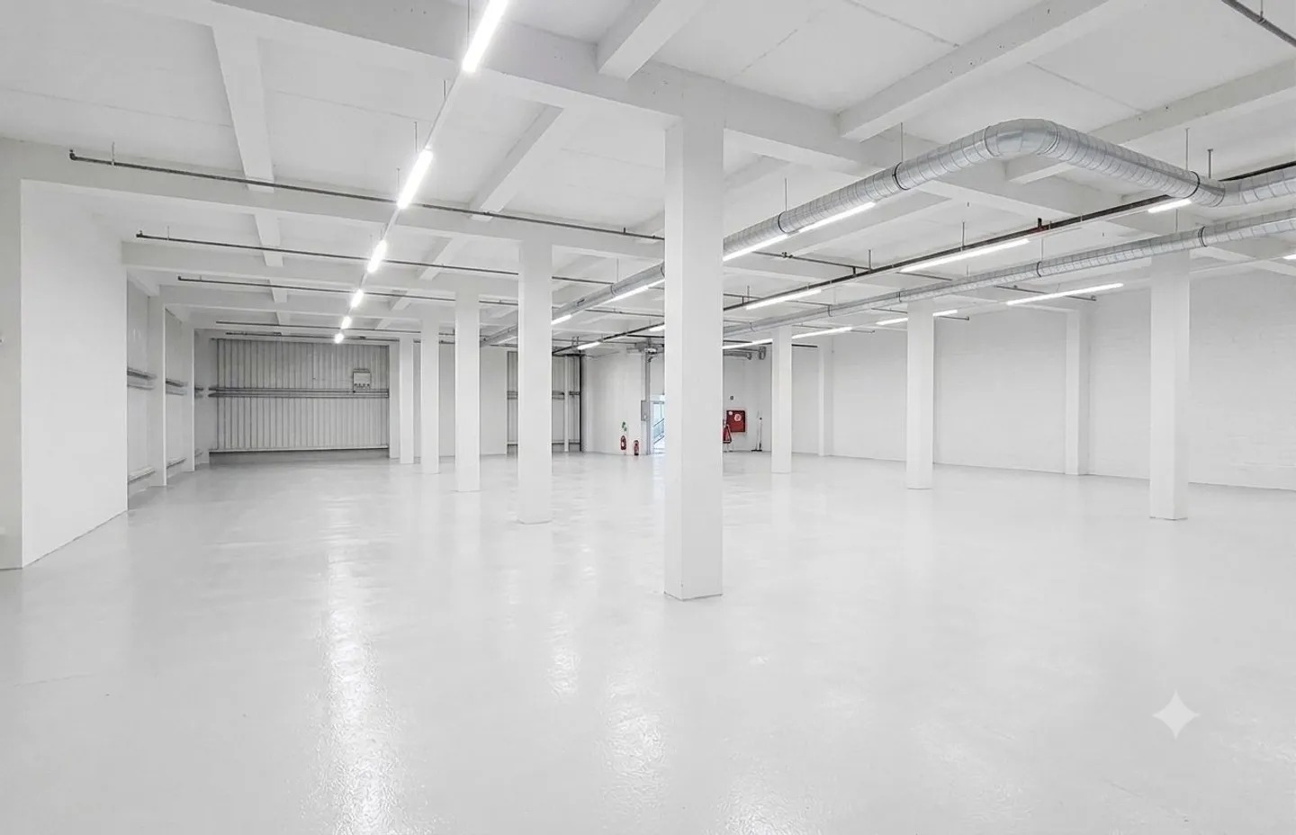 Spazio commerciale al piano terra accessibile e raro a Neuenhof in affitto! - Foto 3 di 7