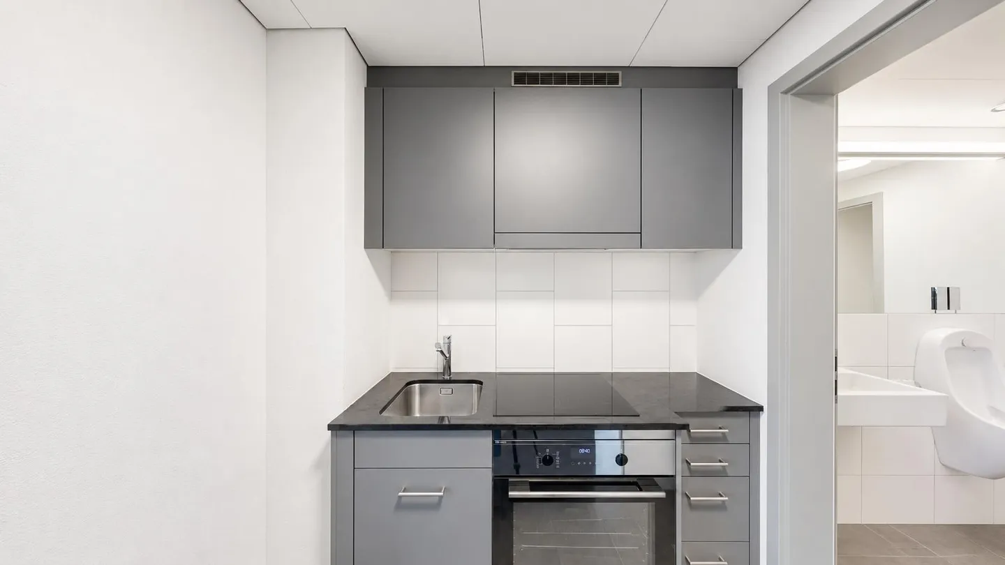 Visible & modern - Photo 5 of 8