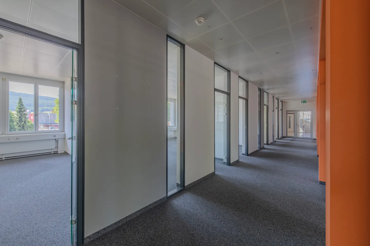 Flexible office spaces for your business success - Photo 5 of 9