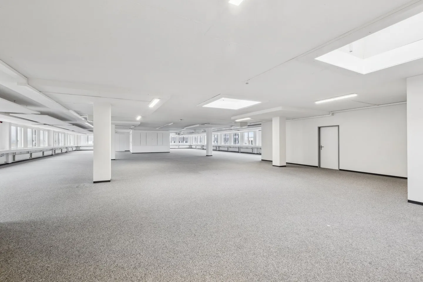 Your new commercial spaces with optimal connections and flexibility! - Photo 3 of 13