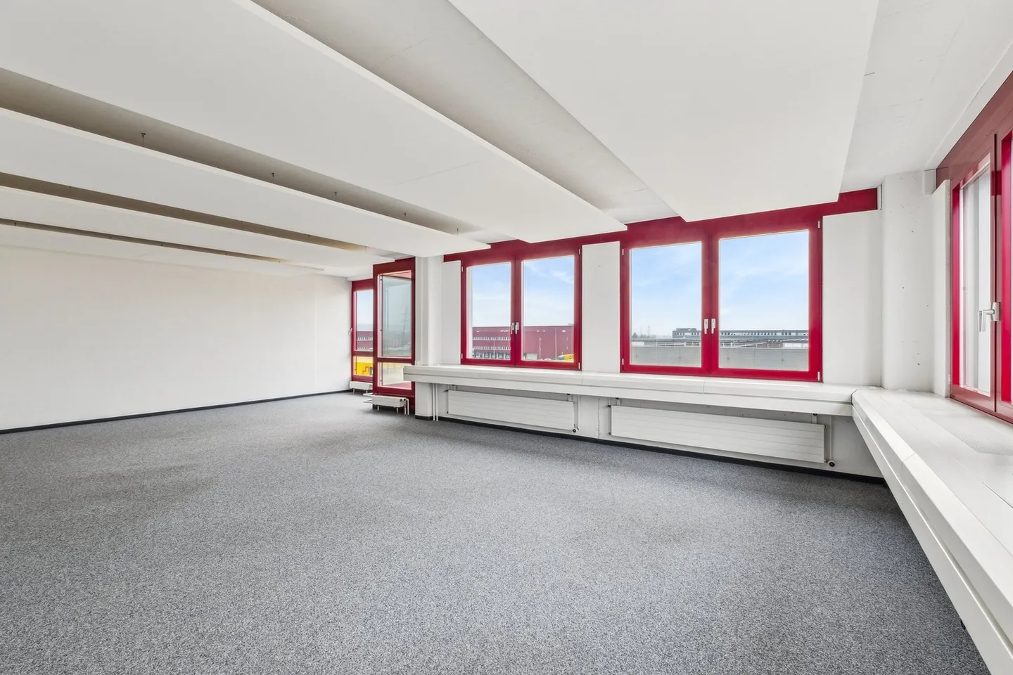 Your new commercial spaces with optimal connections and flexibility! - Photo 7 of 13