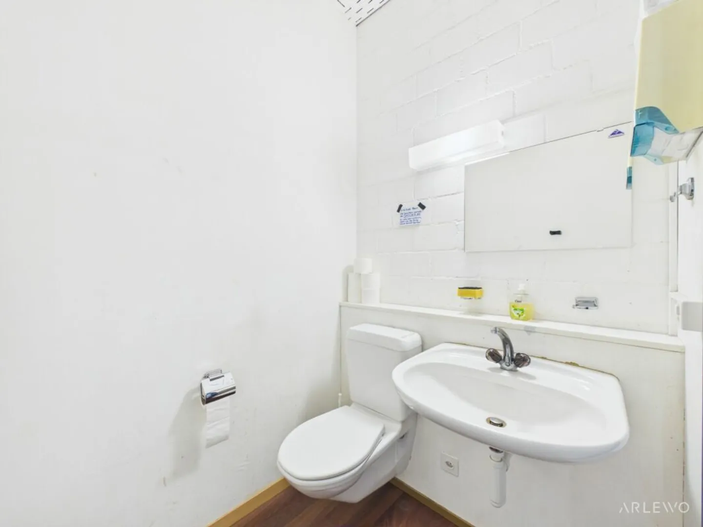 Versatile Commercial Space | Ideal for Storage, Production, and Services - Photo 10 of 13
