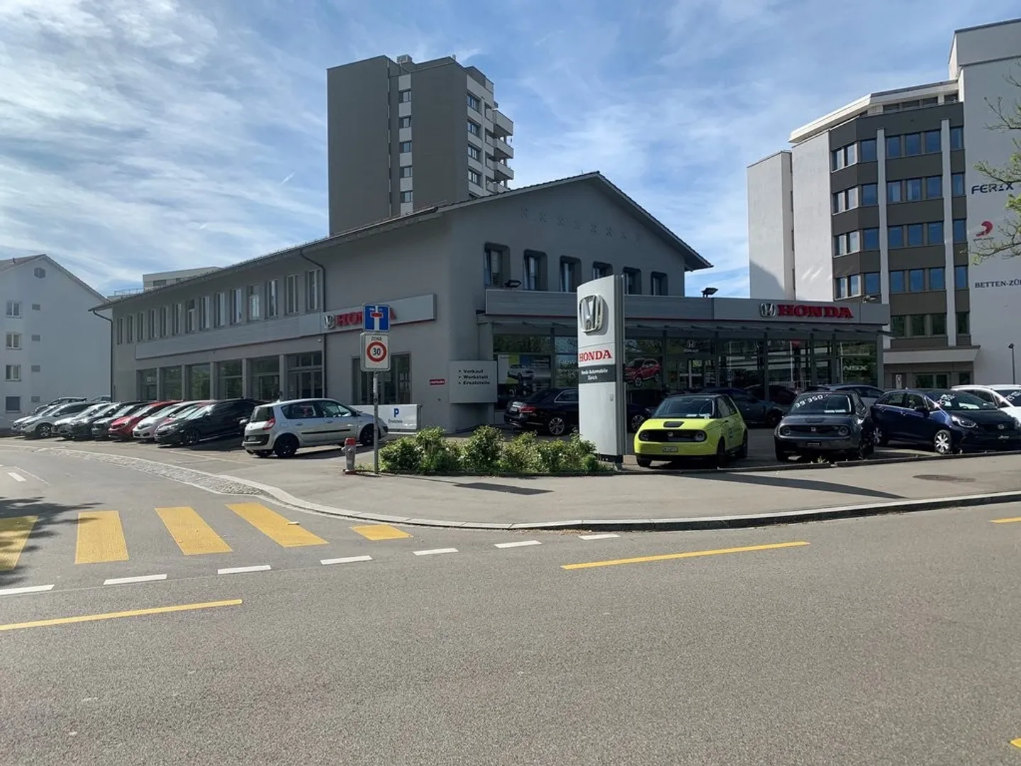 Ufficio luminoso in posizione centrale - utilizzo versatile! - Foto 1 di 3