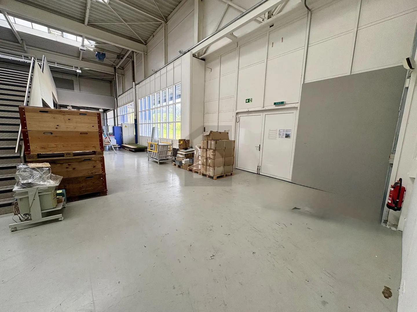 SPACIOUS AND VERSATILE - Photo 5 of 6