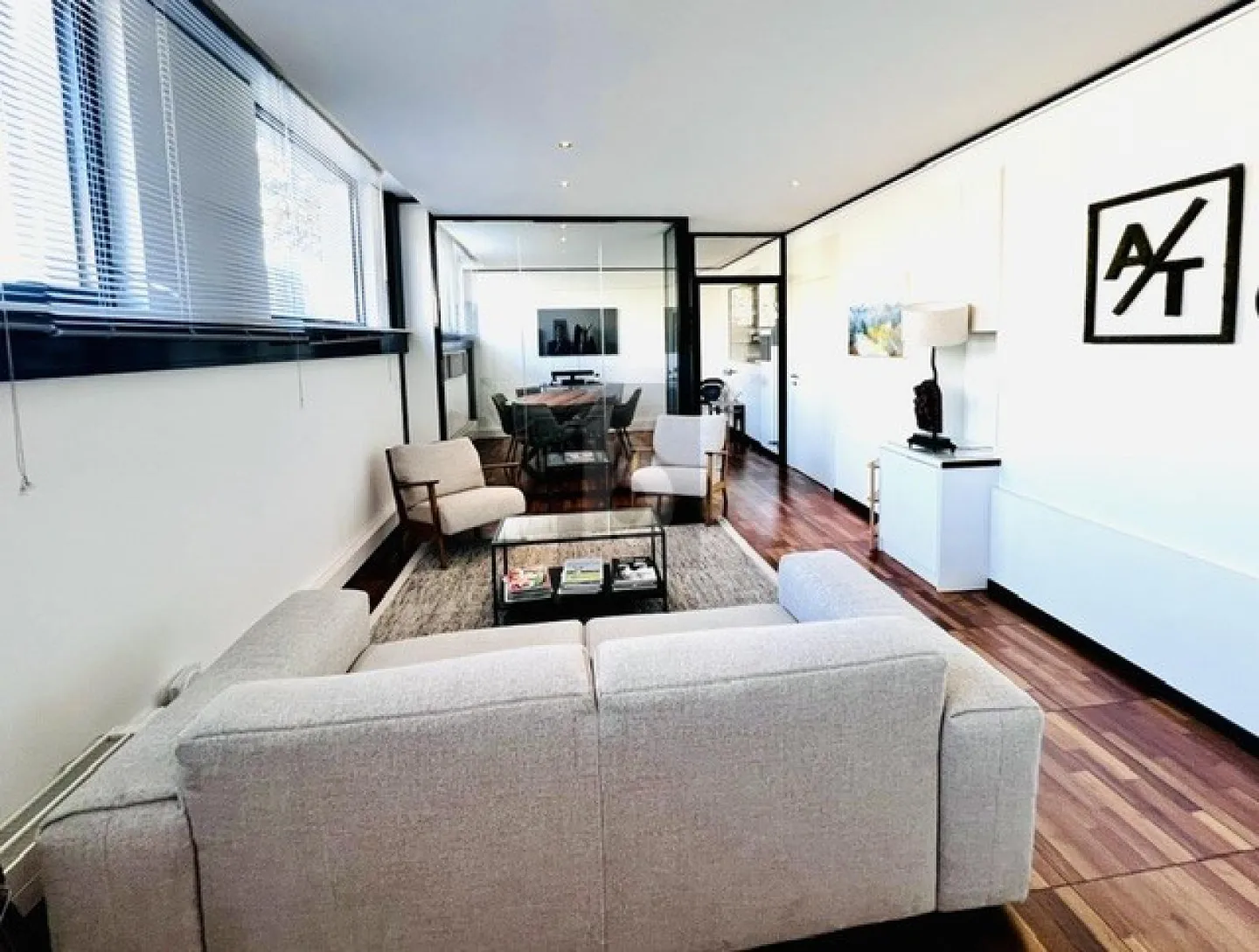 Modern Office Space in Geneva - Photo 2 of 6