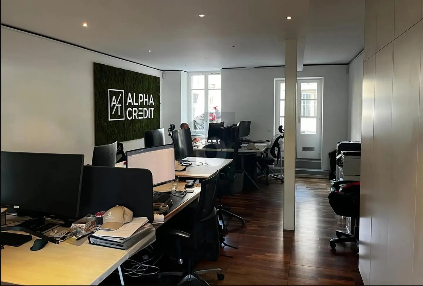 Modern Office Space in Geneva - Photo 4 of 6
