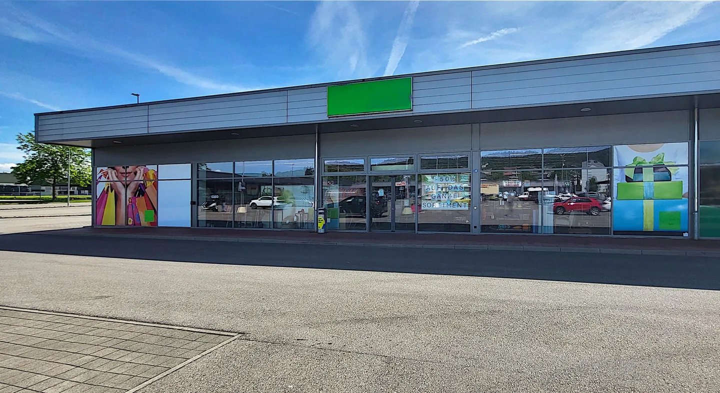 Attractive Retail Space at Shopping Walkestrasse - Photo 1 of 8