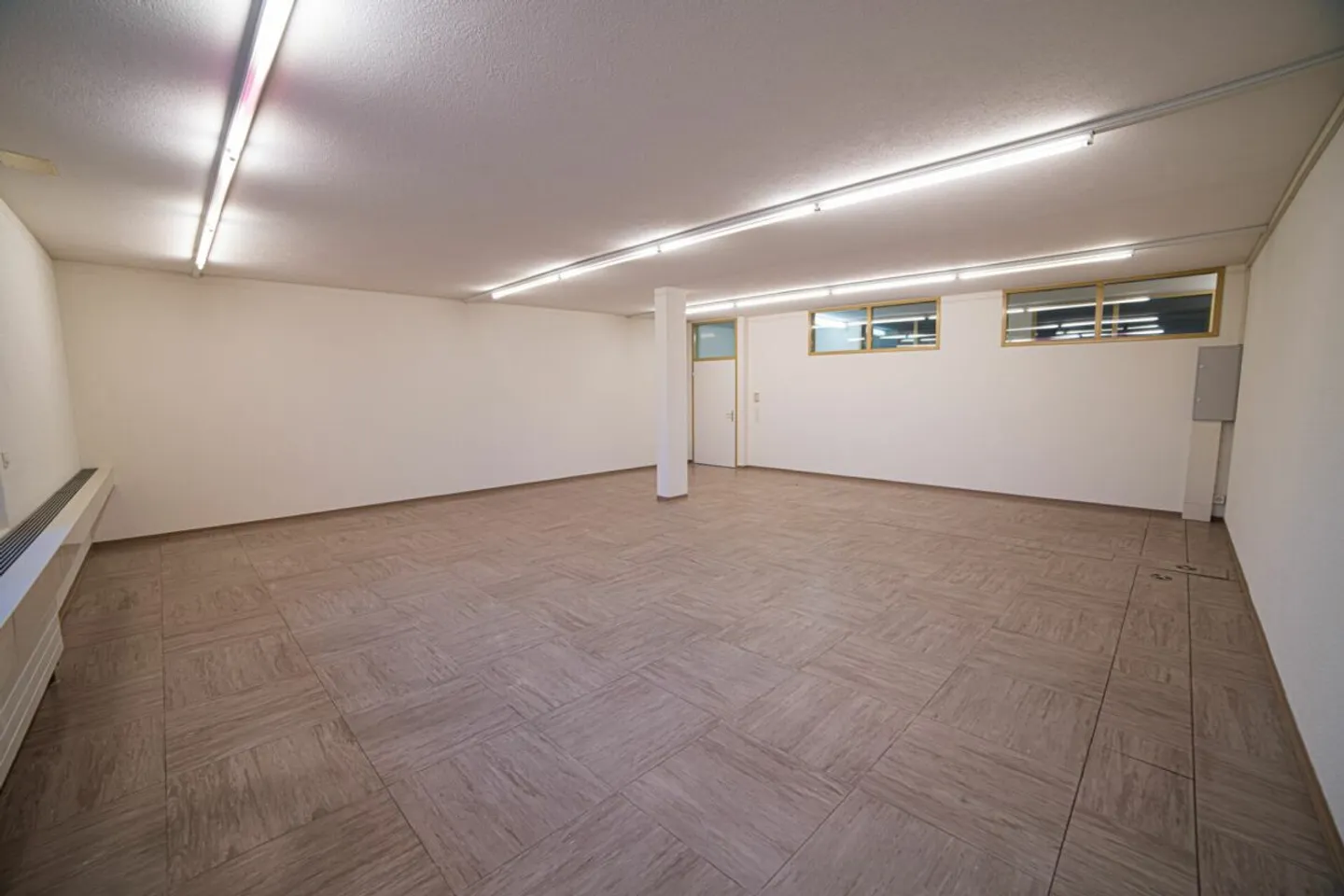 Ideal for Start-Ups | Move in and take off - Photo 1 of 6