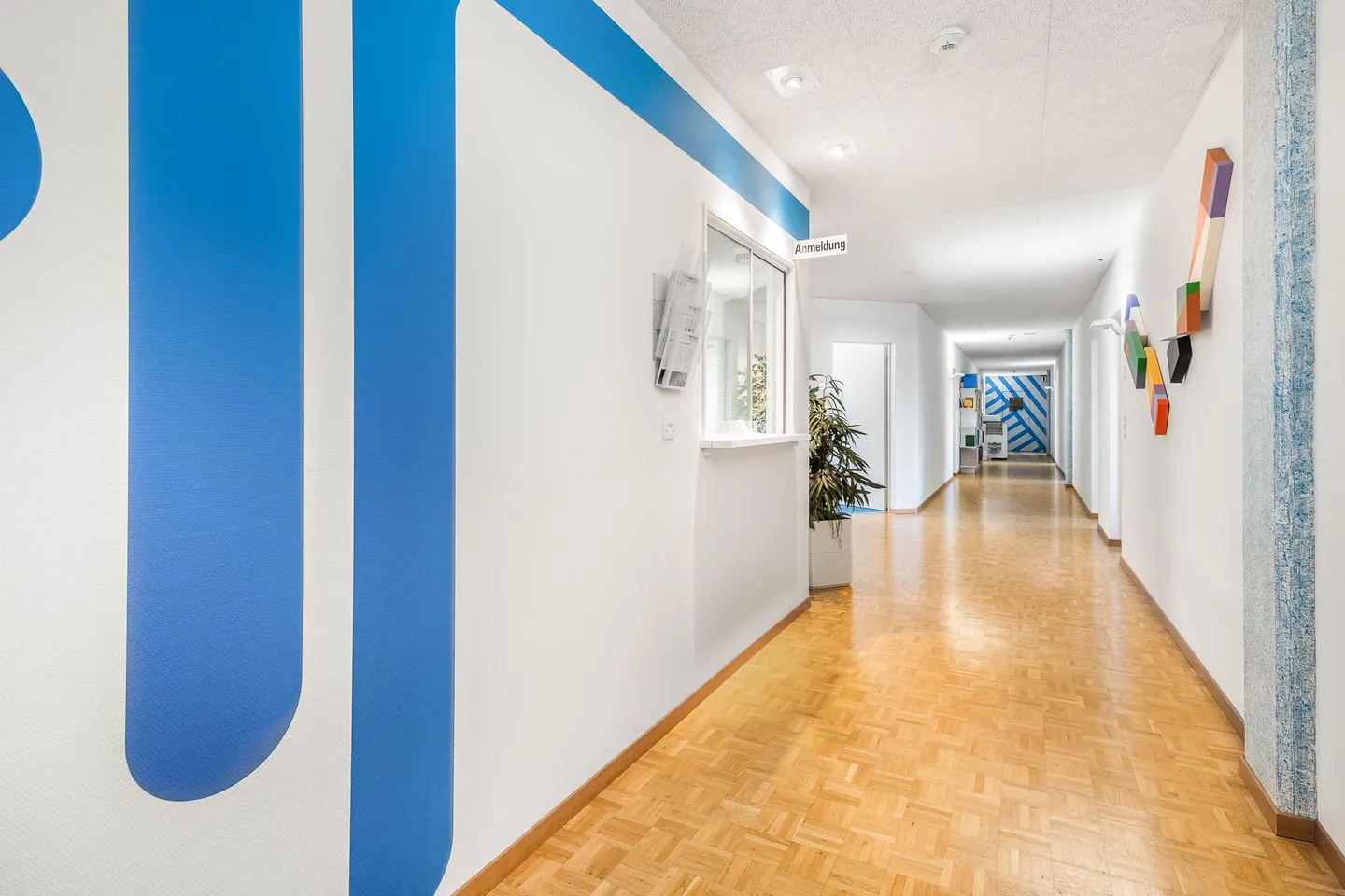 Expanded office space for interim use until 31.12.2028 at an attractive price! - Photo 3 of 6