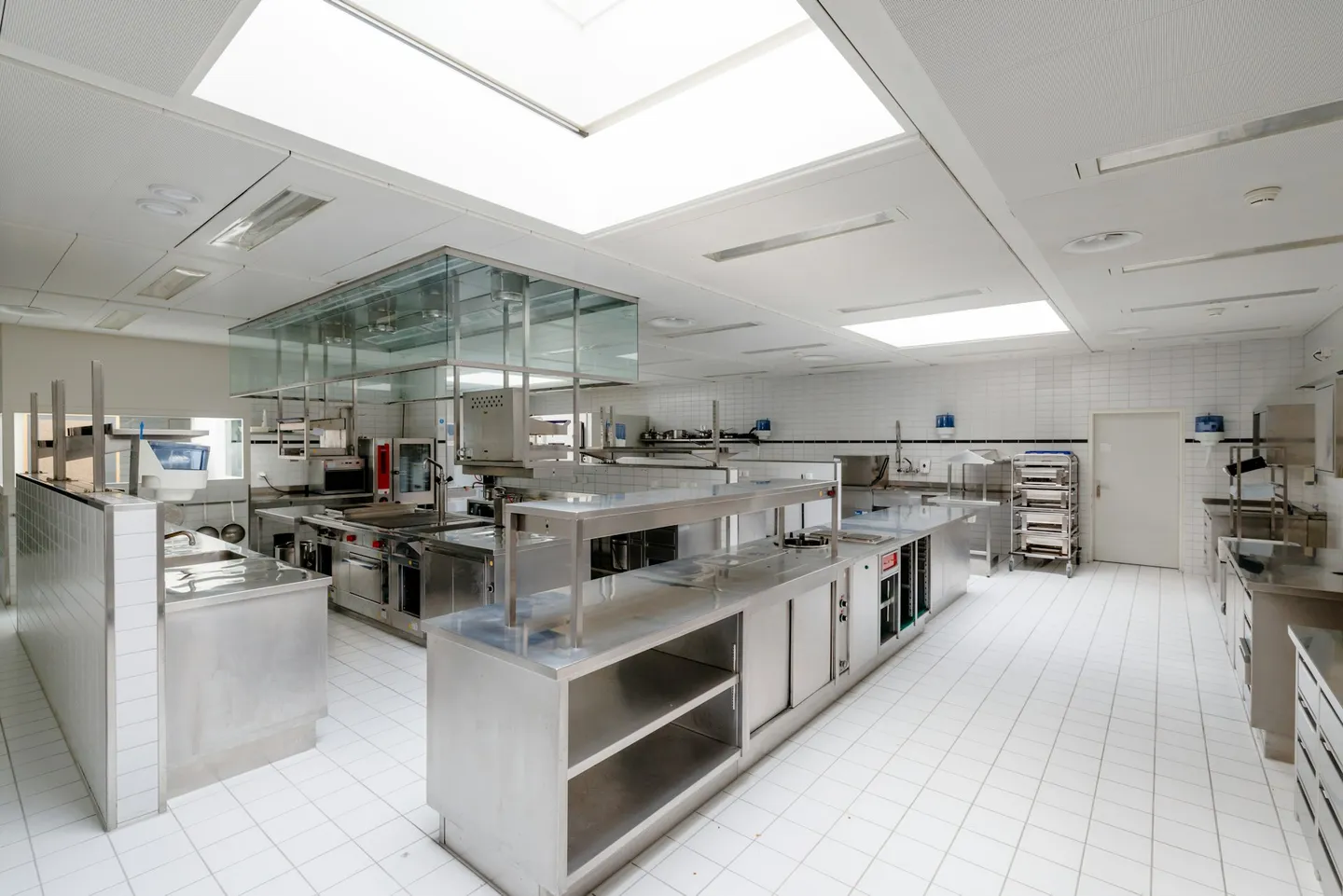 Ready-to-cook Gastrofläche in Horgen Labs Campus 201 m² - Photo 1 of 13