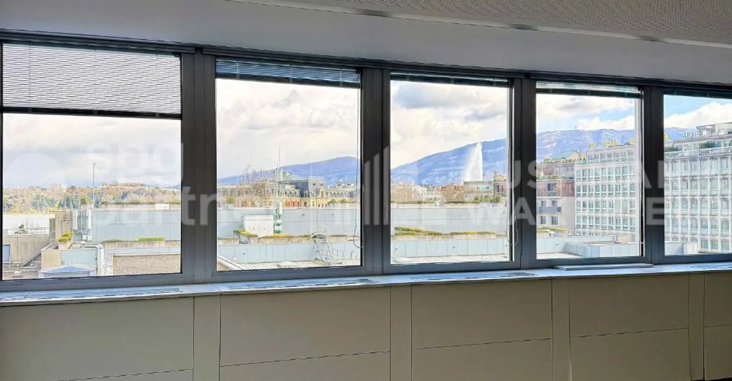 Bureau - Foto 2 von 13