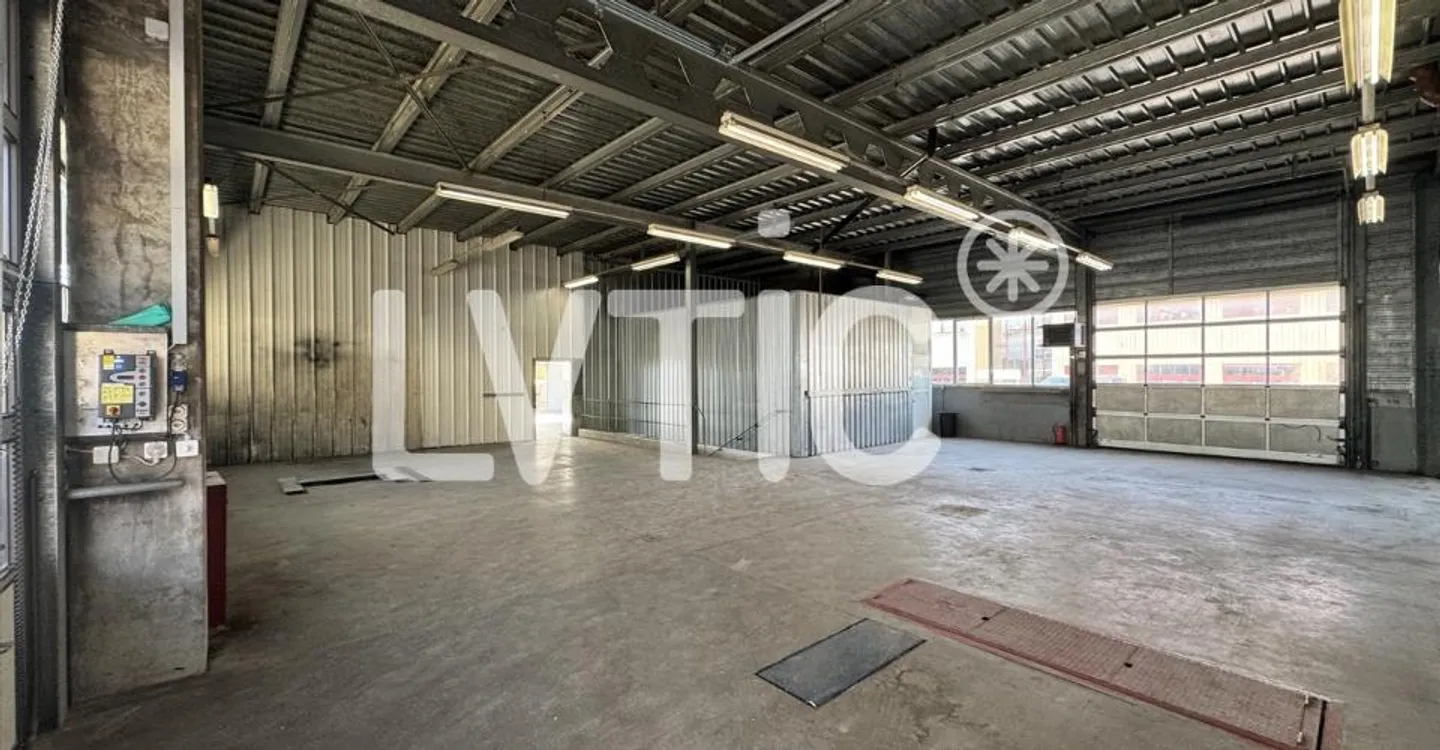 Objet industriel - Photo 4 sur 8