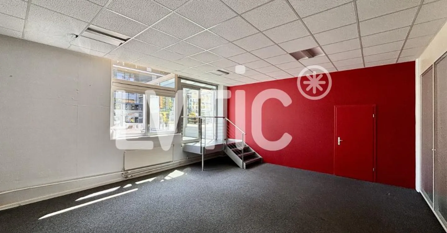 Atelier spacieux à Renens - Photo 2 sur 7
