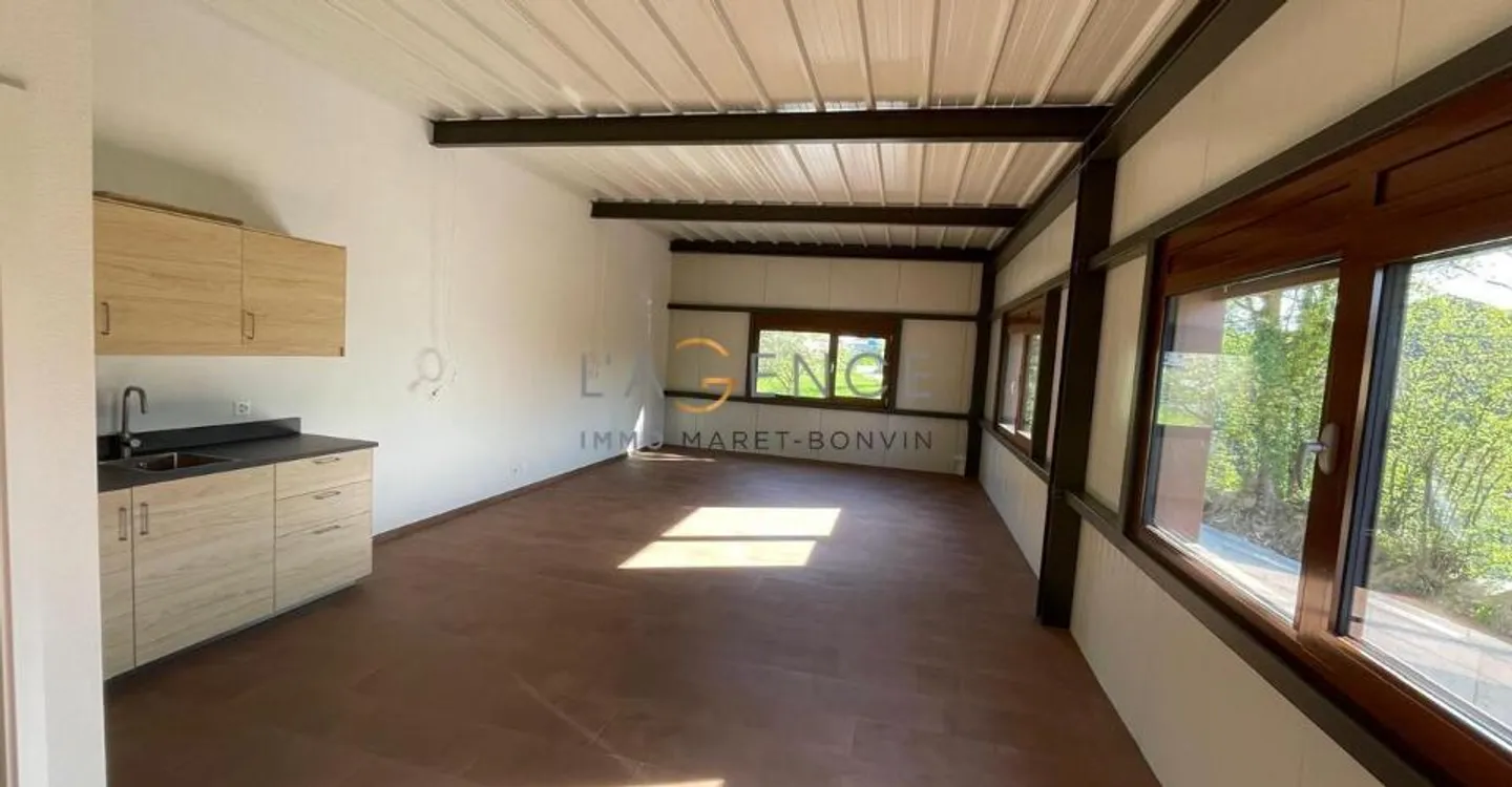 Espace Commercial à Savièse - Photo 5 sur 8