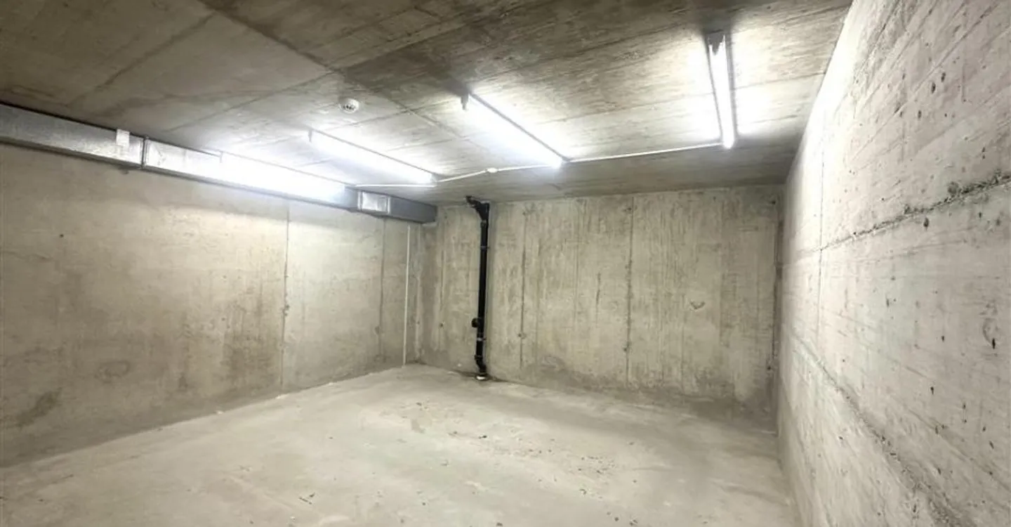Deposit - Photo 7 of 7