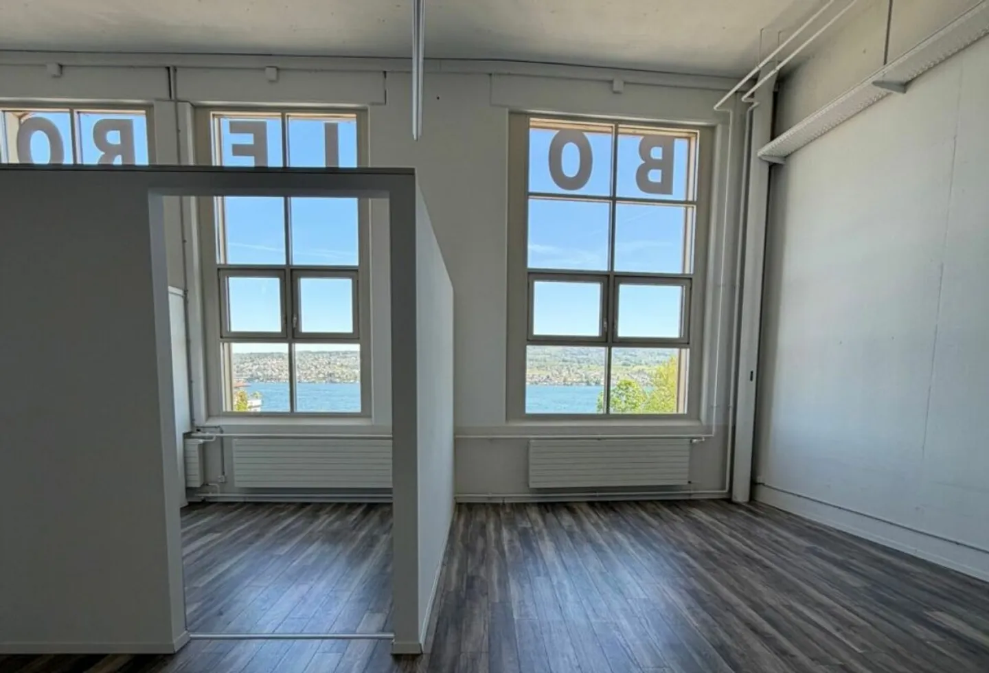 Espace commercial moderne avec vue sur le lac dans les Seehallen Horgen - Photo 9 sur 9