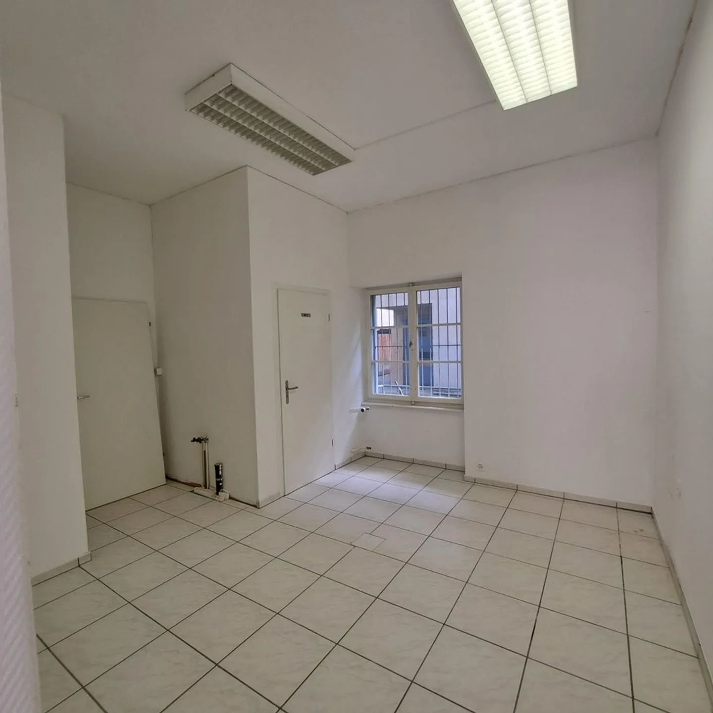 Vielseitige Gewerbefläche - Foto 4 von 6
