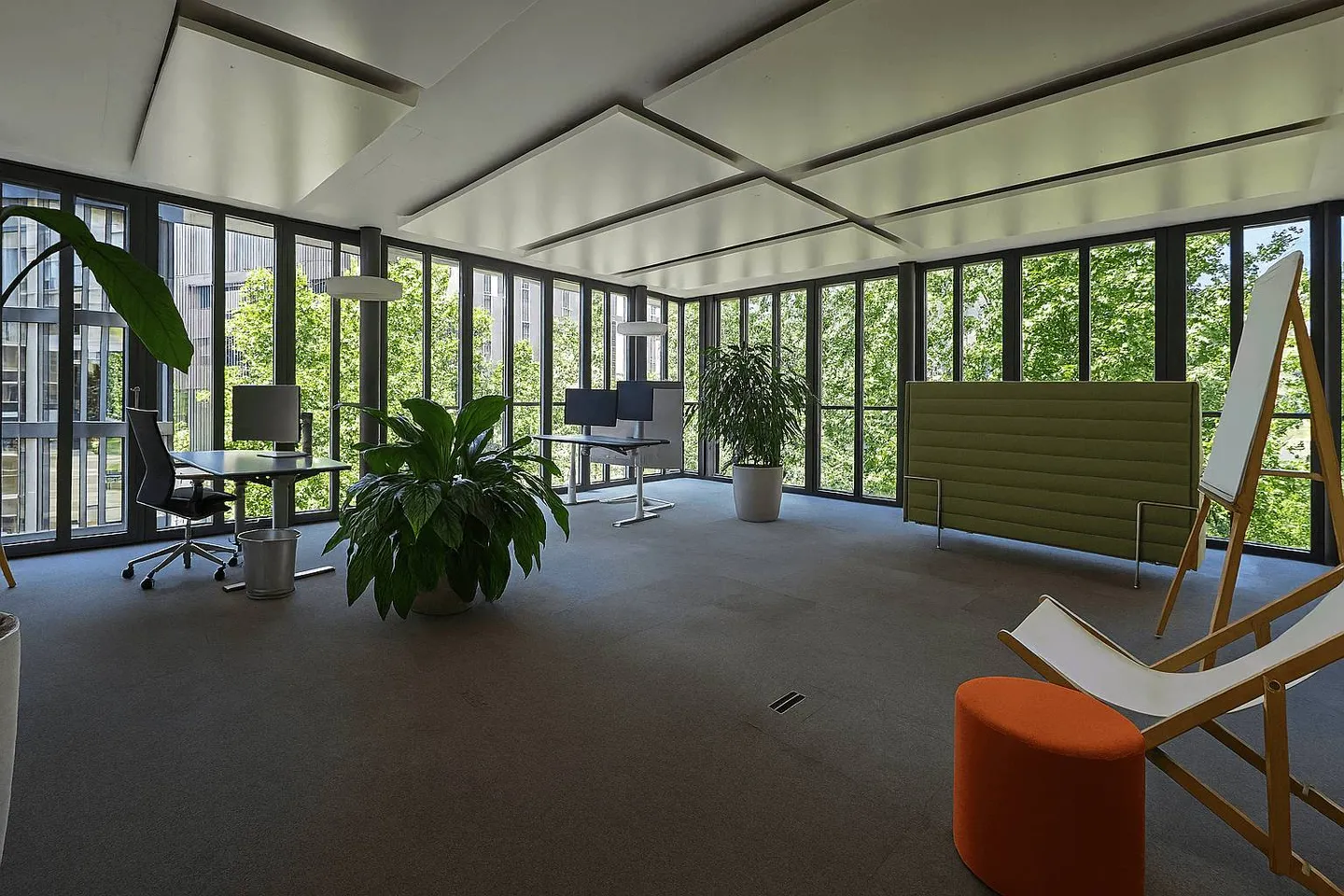 Your Open-Plan Office in the Picasso House - Photo 1 of 13