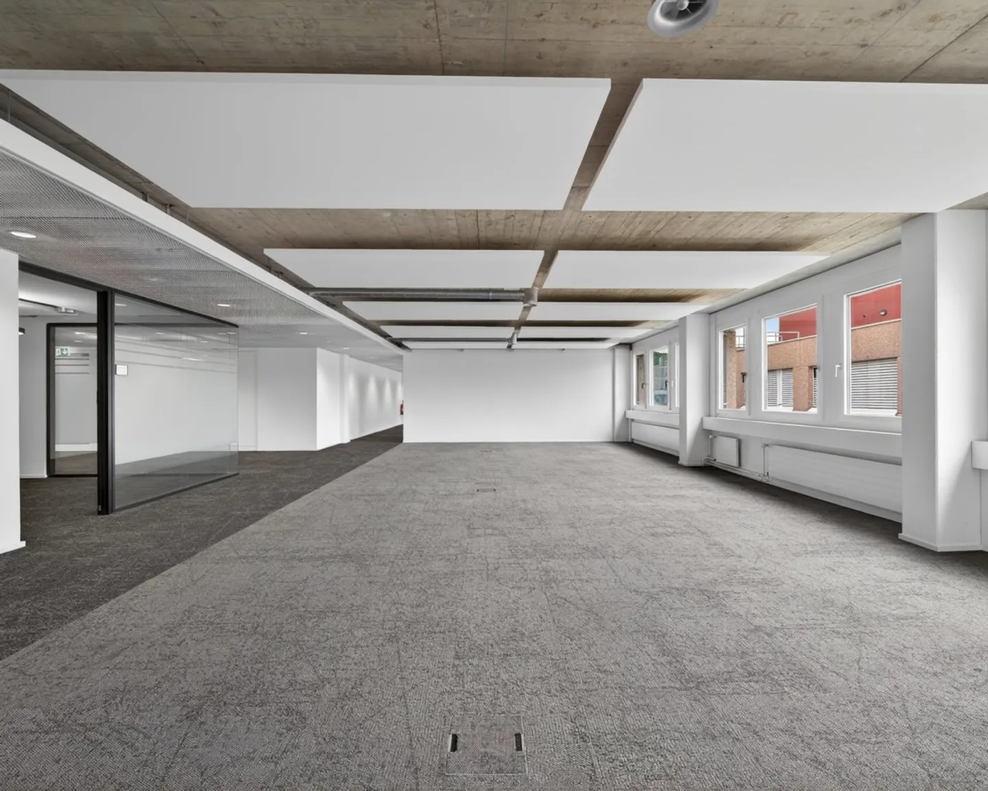 Spazio per sede moderna vicino a Zurigo – 760 m² disponibile immediatamente - Foto 5 di 13