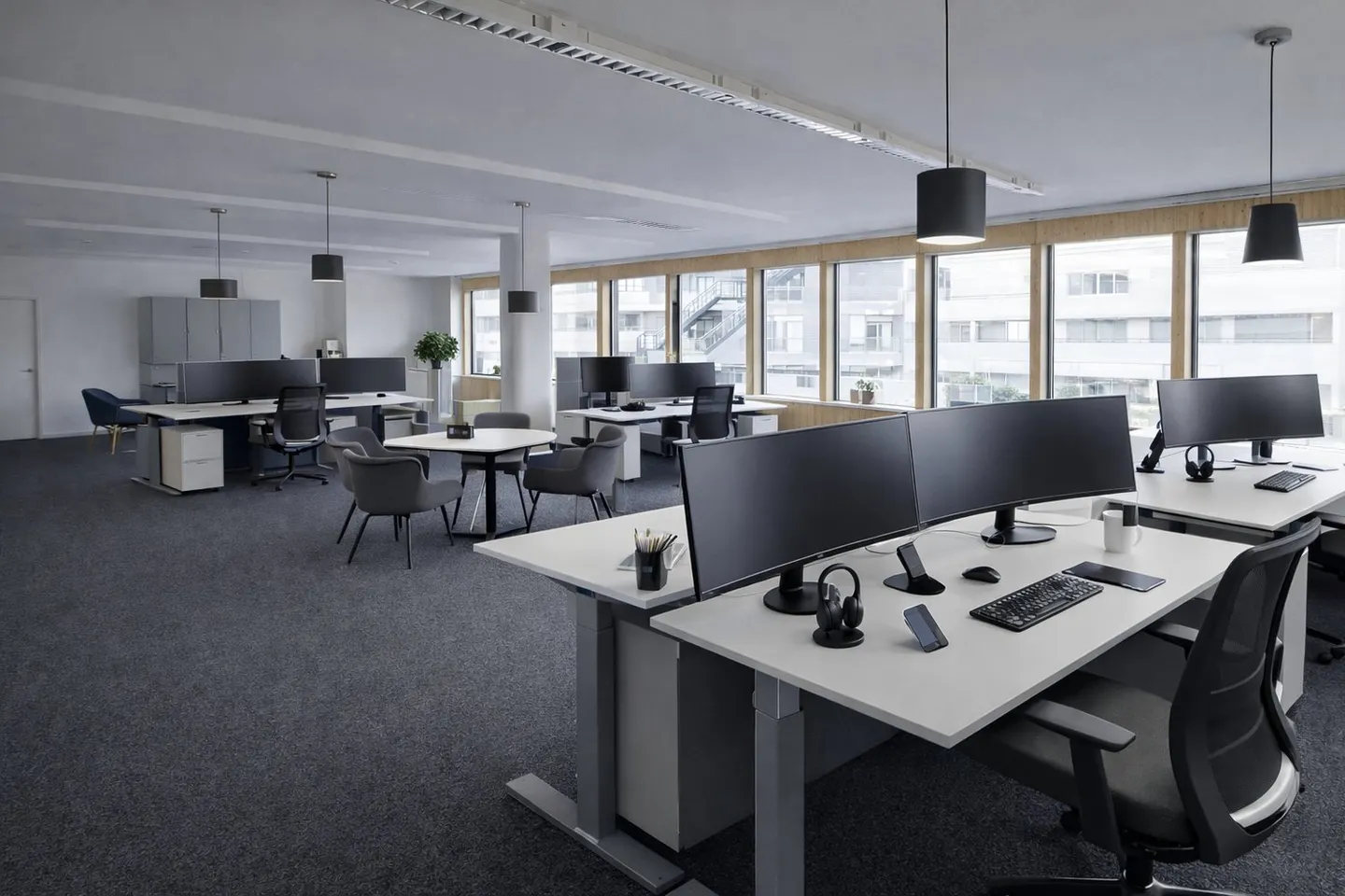 Top-modernized areas with expansion potential in a strategically good location - Photo 3 of 10