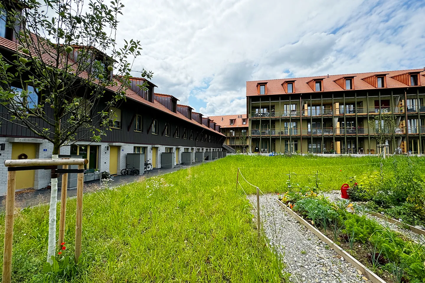 Komfortabler Doppelparkplatz - Foto 5 von 5