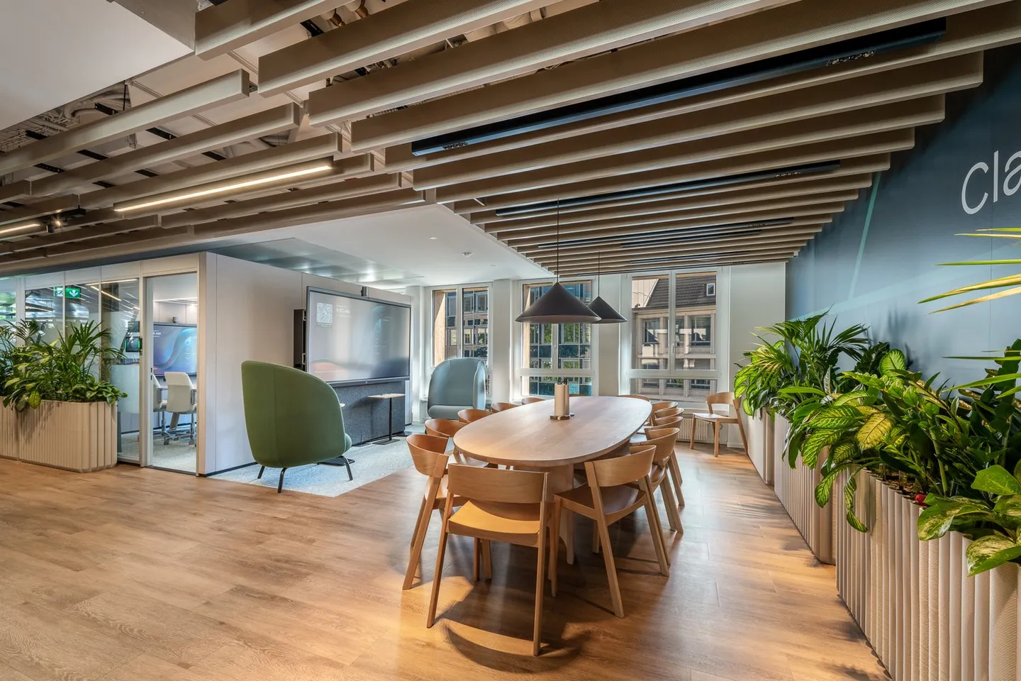 Modern and high-quality developed space in prime location! - Photo 6 of 9